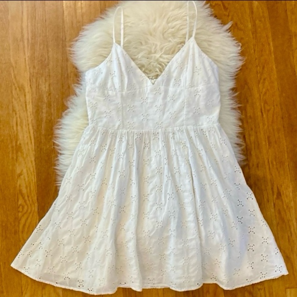 NWOT Zara Corset Look Eyelet Embroidery Cotton Mini Dress